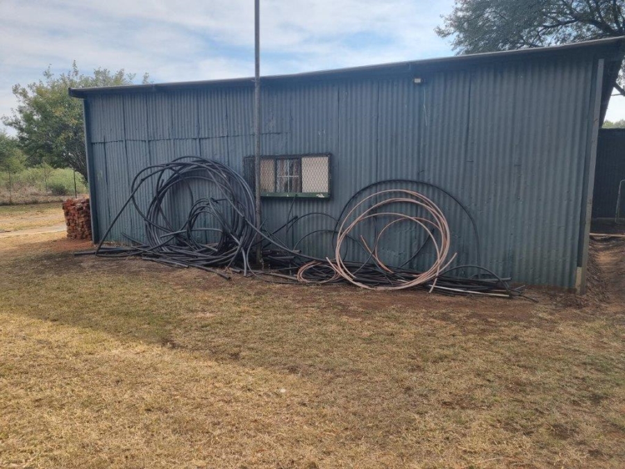 Commercial Property for Sale in Lindleyspoort North West